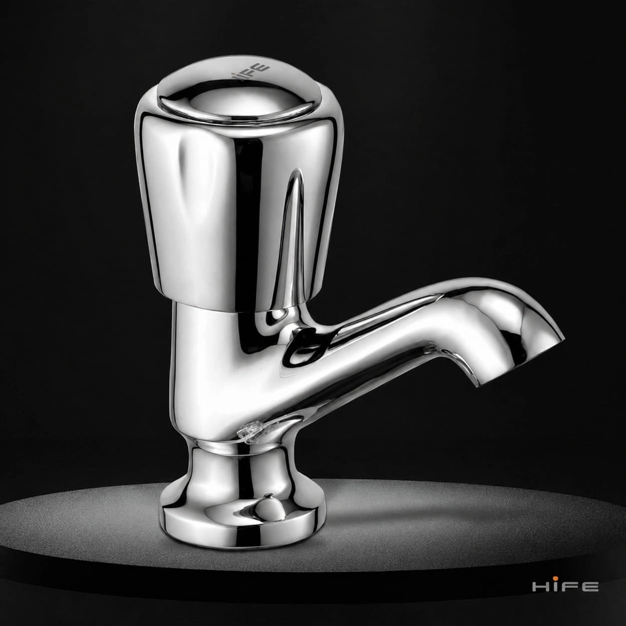 Croma Pillar Cock